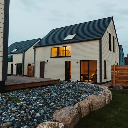Ferienhaus Neu Rügen Resørt Großzügige, Gemütliche Doppelhaushälfte Neele Mit Terrasse Sagard